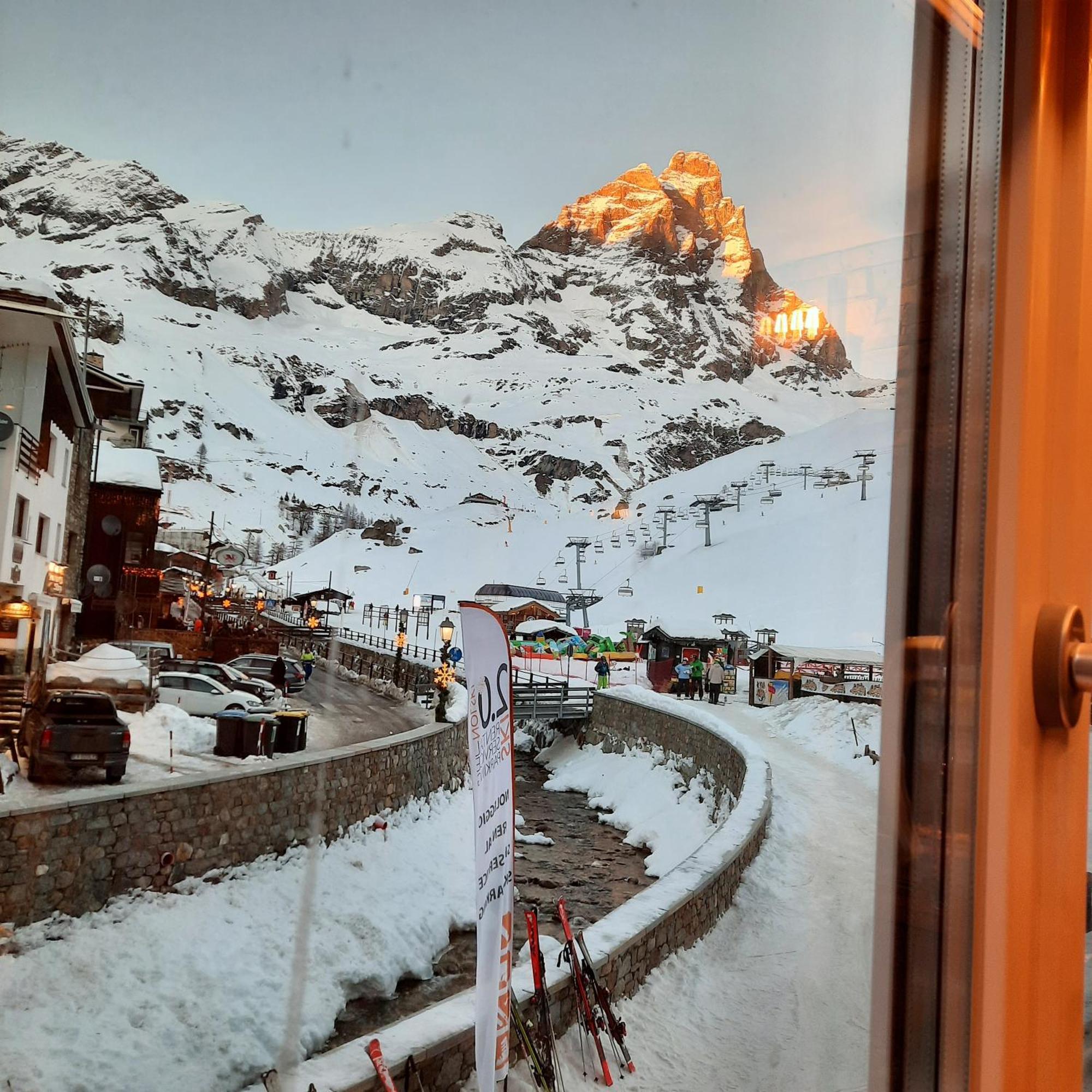 Maison Meynet Mountain Charm Breuil-Cervinia Exterior photo